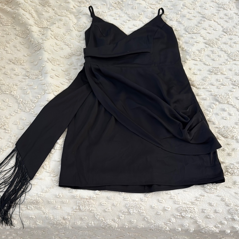 NWOT  lulus Black Dress w/ sash/tassels